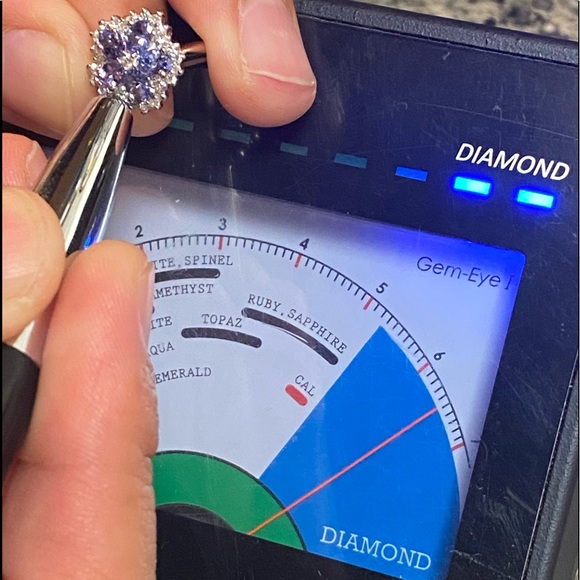 14KT diamond/tanzanite ring 💍 - Picture 16 of 17